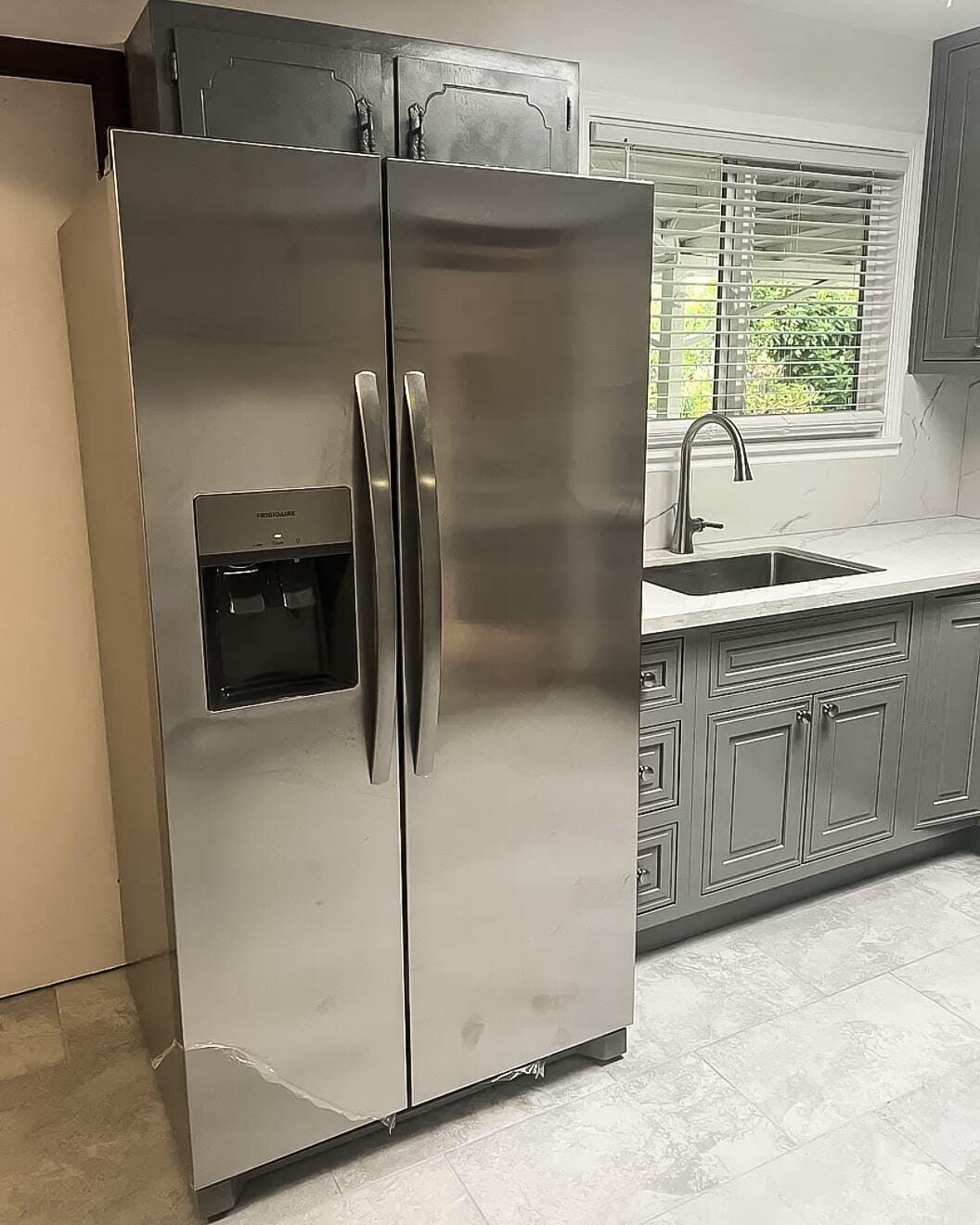 Building Photo - 2285 Pulgas Ave