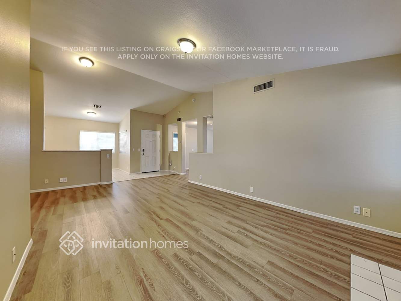 Building Photo - 8812 W Holly St