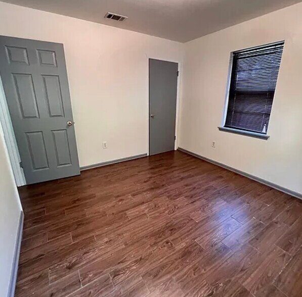 Building Photo - 88 Means Ave