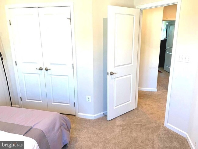 Building Photo - 9606 Julia Ln