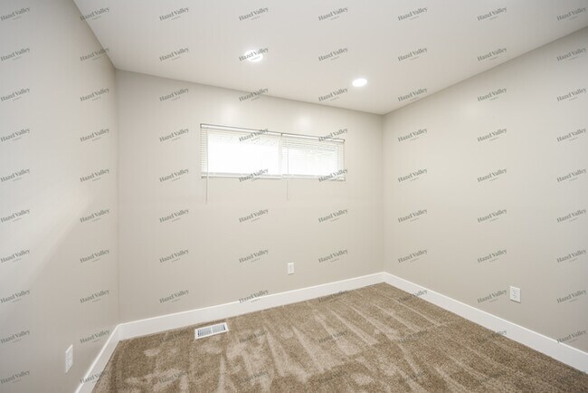 Building Photo - 1320 Ovid Ave