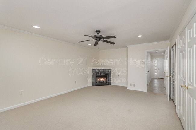 Building Photo - 4035 Cressida Pl