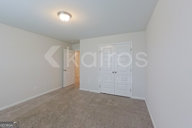 Building Photo - 247 Western Red Cedar Dr
