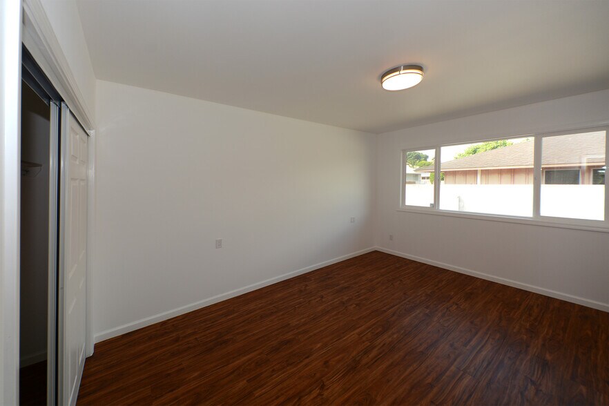 Building Photo - 1182 Palekaiko St