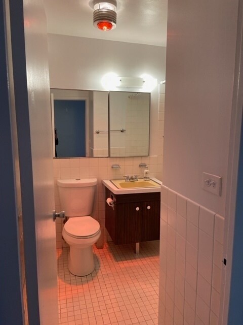 Building Photo - 4250 N Marine Dr