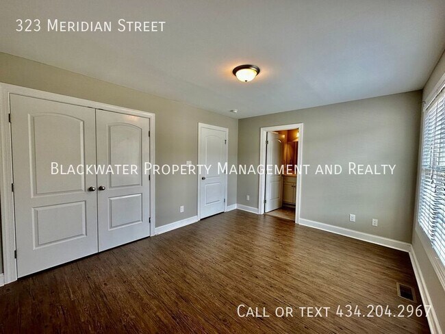 Building Photo - 3 Bedroom Townhouse in Cornerstone!