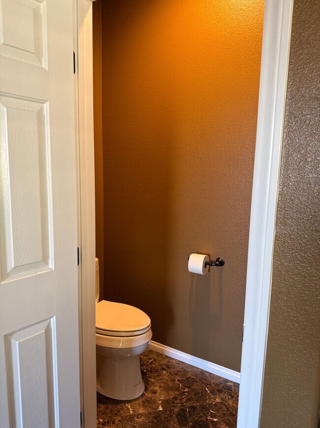 Building Photo - Magnificent Home Located In Guard Gated Tuscany!