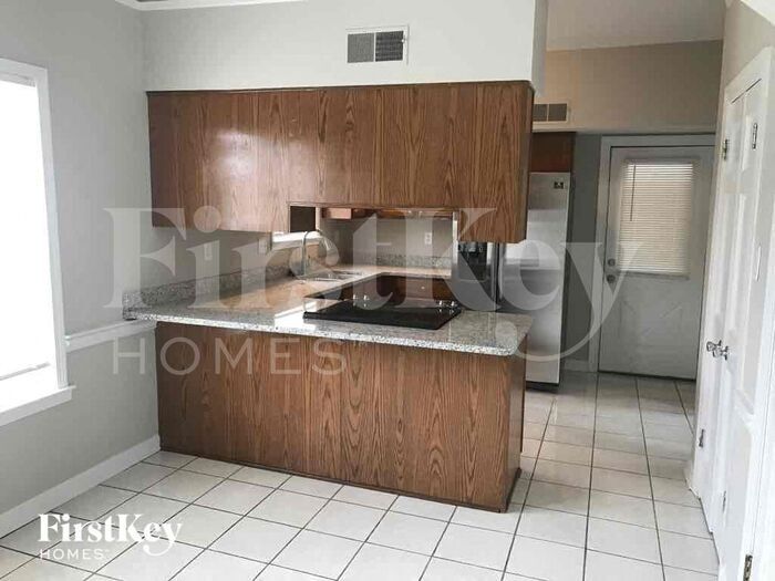 Building Photo - 3179 Birchton Glade Cove