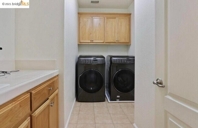 Building Photo - 16999 Sierra Gold Trail