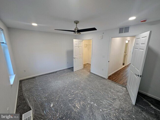 Building Photo - 200 Hamilton Ave