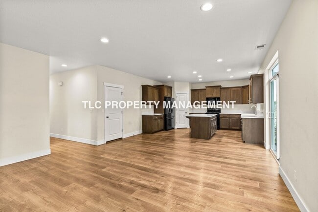 Building Photo - Gorgeous Home for Rent