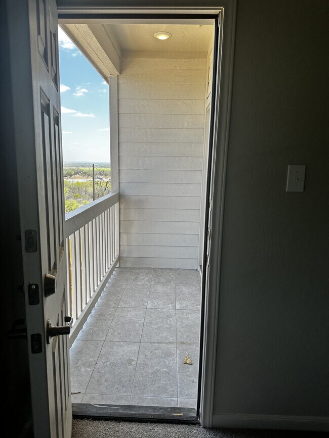 Building Photo - 7146 Magnolia Pass