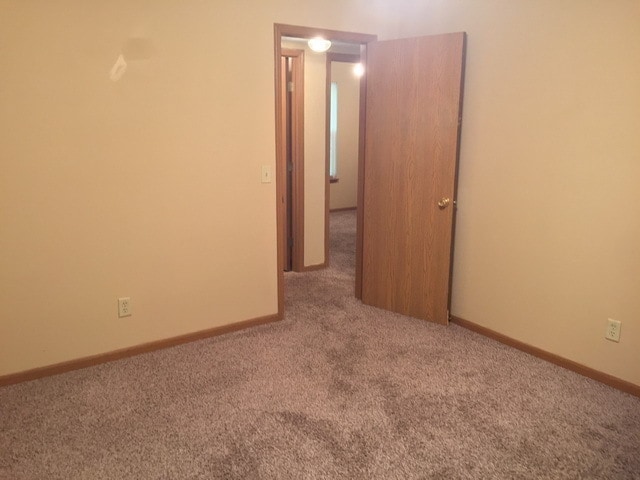 Building Photo - Pre-Leasing for 26/27 School Year