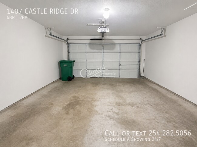Building Photo - 1407 Castle Ridge Dr