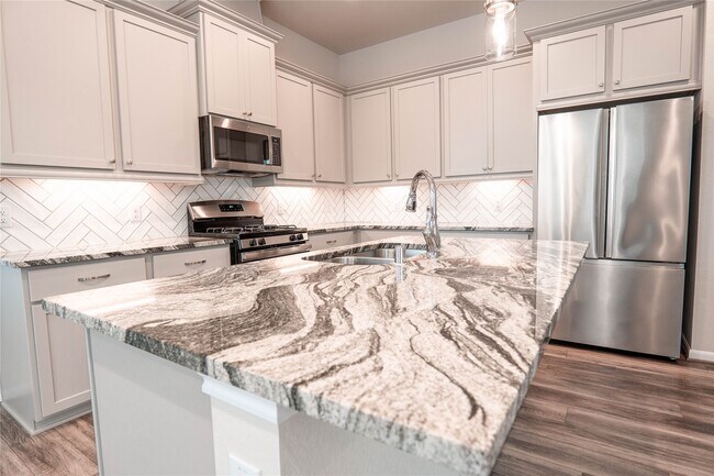 Building Photo - 16119 Northern Cardinal Ln