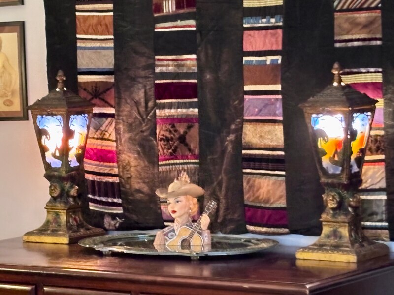 Building Photo - 425 S Washington St