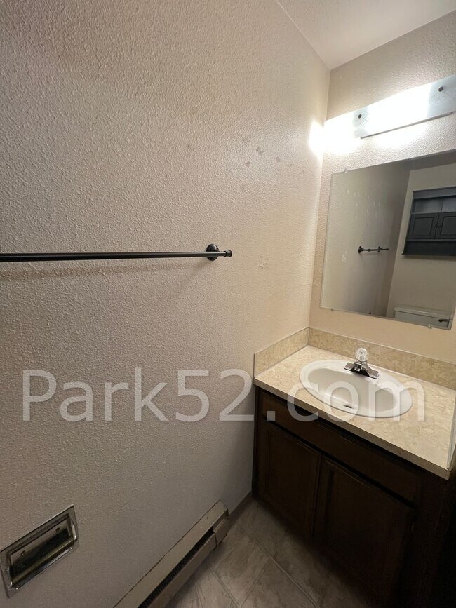 Building Photo - 12613 80th Ave E