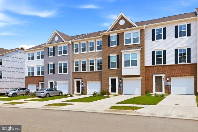 Building Photo - 417 Seeback Dr
