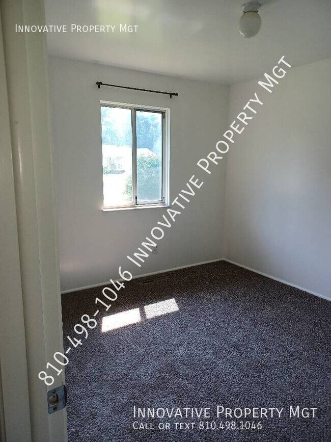 Building Photo - Beautiful 3 bedroom, 1 bath, desirable are...