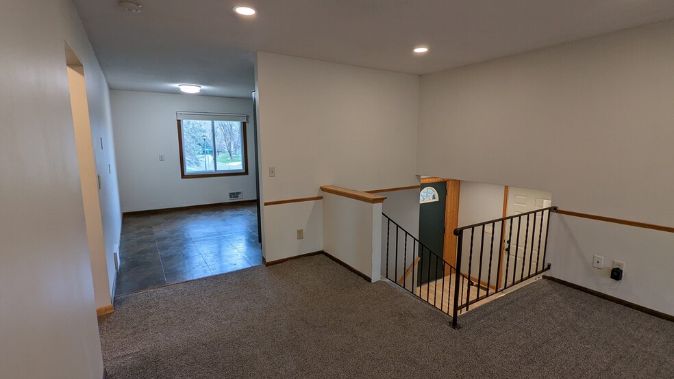 Kitchen With Large Window - 1870 Jade Ln