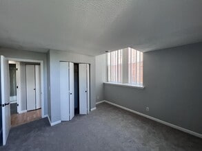 Building Photo - 15 Prospect St