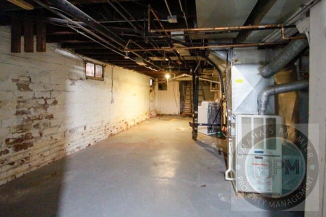 Building Photo - 530 Park Ave