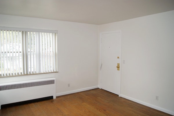 Building Photo - 4022 Paxton Ave