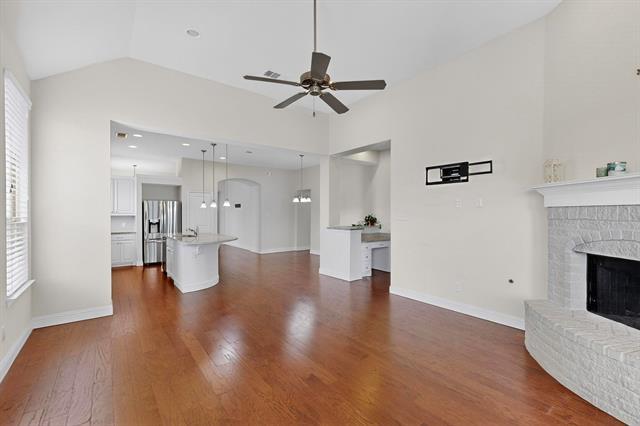 Building Photo - 1009 Mesa Crest Dr
