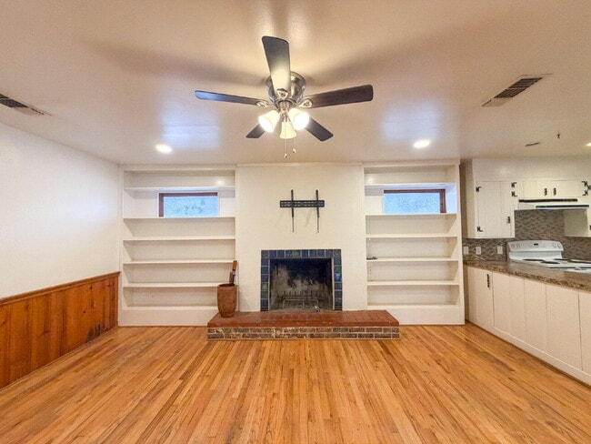 Building Photo - 3520 30th St