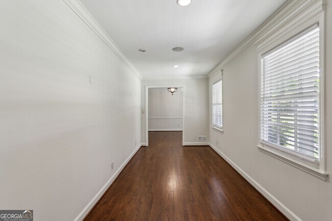 Building Photo - 4708 Tall Pines Dr NW
