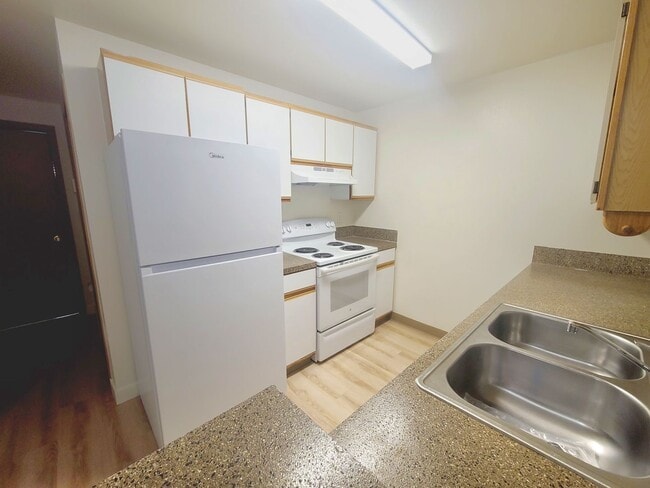 Building Photo - Beautiful 3 bed 2 bath Townhome in Boise! ...