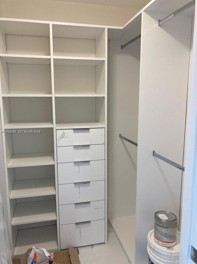 Building Photo - 290 174th St St