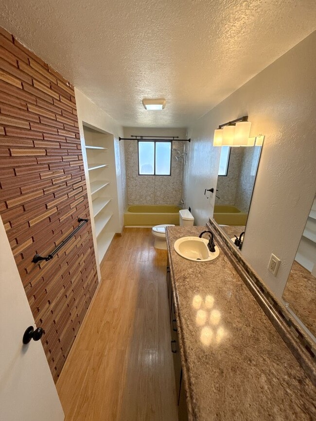 Building Photo - 3 Bedroom, 2 bath house in Moyina Heights