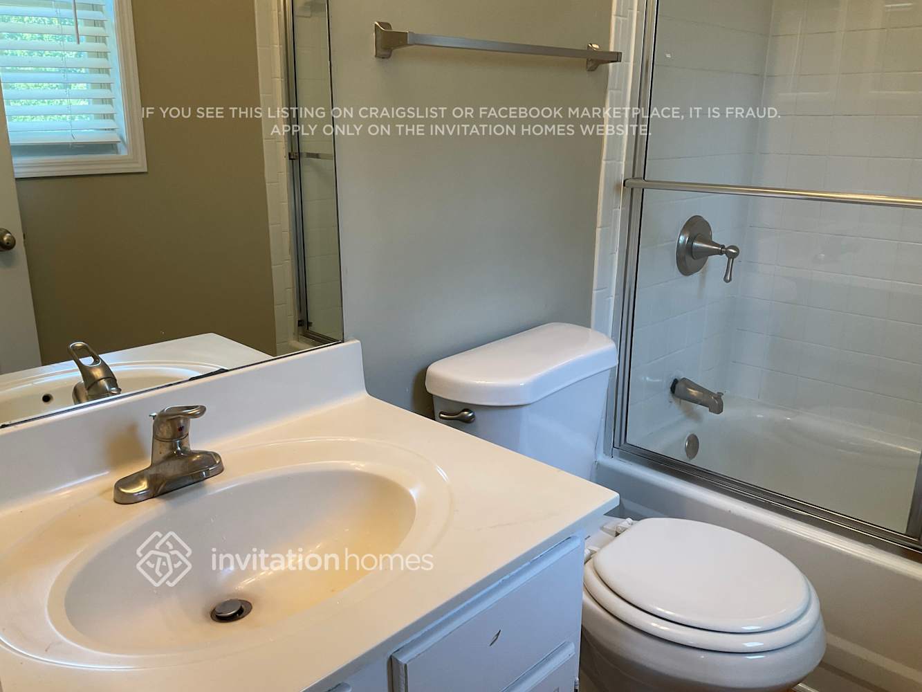 Building Photo - 3597 Chinaberry Ln