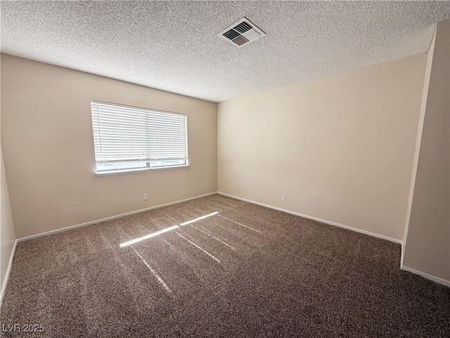 Building Photo - 6568 Gazelle Dr