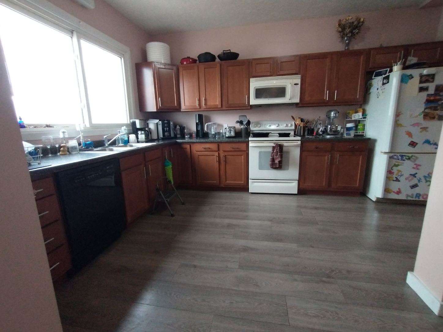 Building Photo - 810 N Broad St