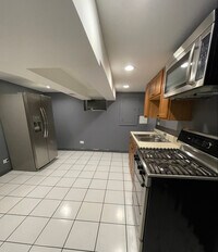 Building Photo - 4031 N Austin Ave