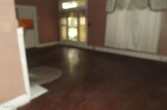 Building Photo - 408 W Harding Ave