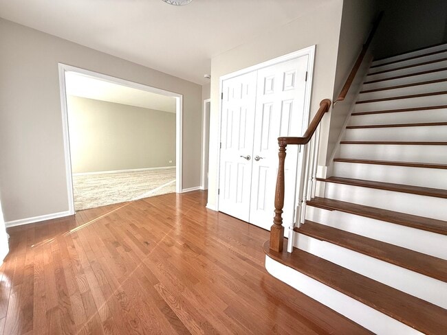 Building Photo - 1209 W Bauer Rd