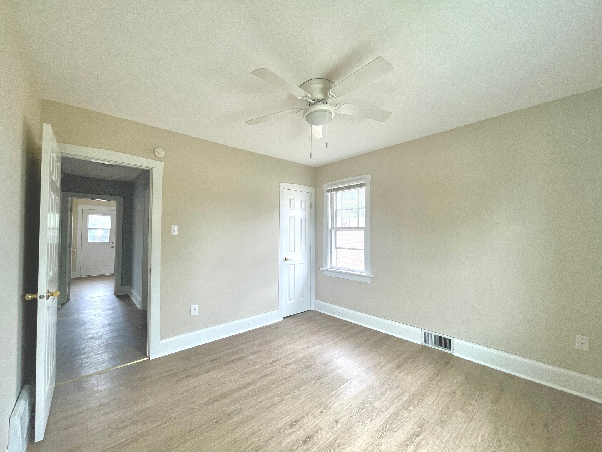 Front Bedroom - 1706 33rd St