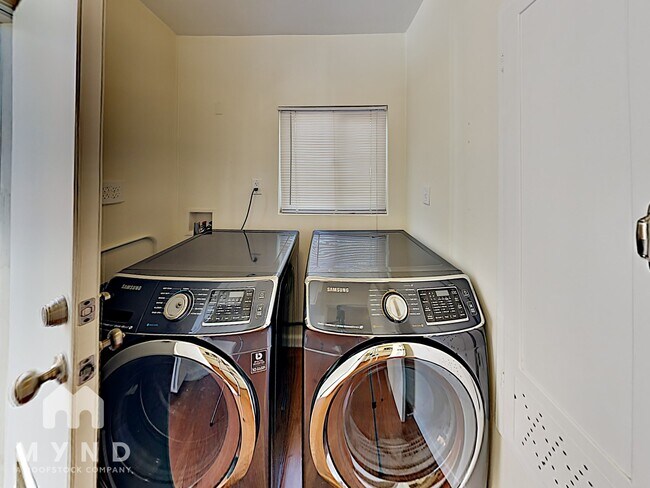 Building Photo - 2700 18th St