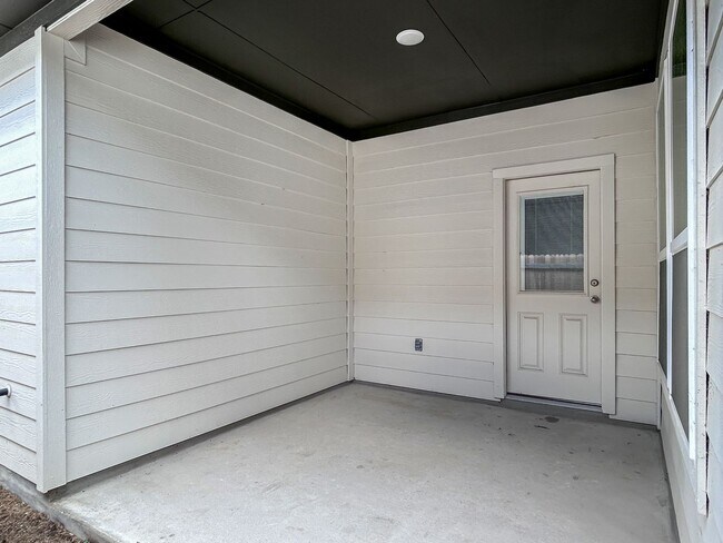 Building Photo - 2024 New Construction Duplex off Potranco | 3/2 + Washer/Dryer