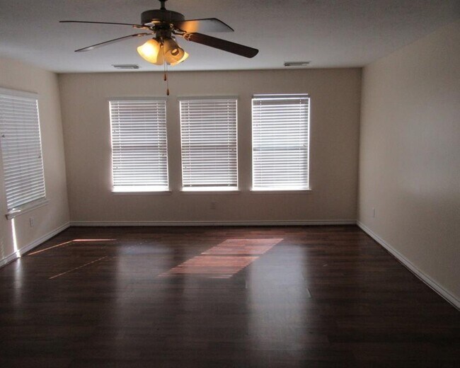 Building Photo - 14122 Noahs Landing Ln
