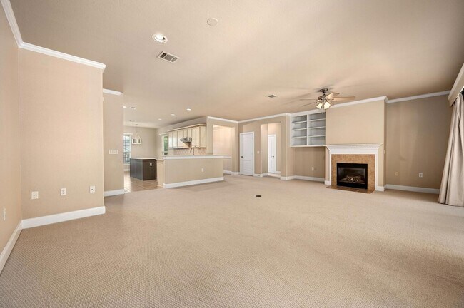 Building Photo - 216 Armstrong Dr