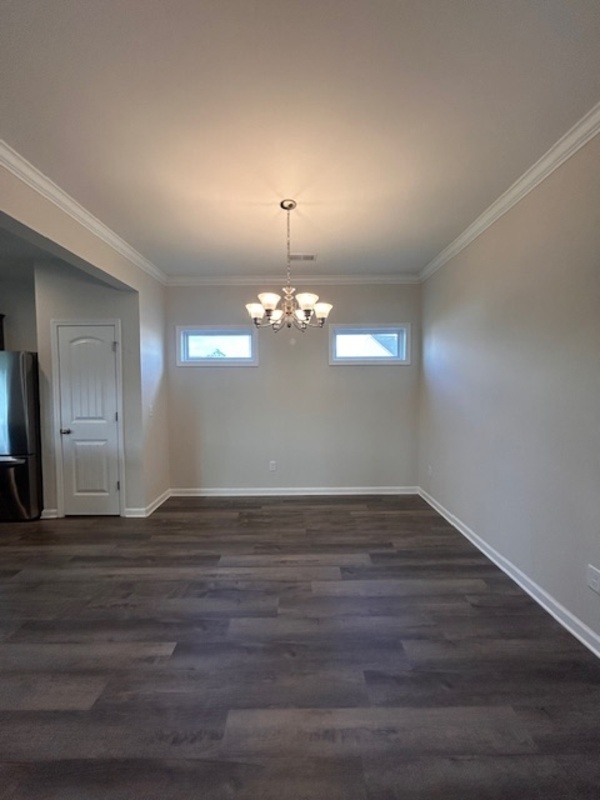 Building Photo - 747 Bustling Br Ln