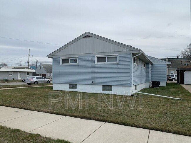 Building Photo - 6110 Marshall Ave