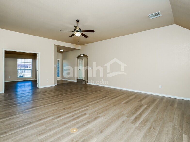 Building Photo - 4560 S 204th E Ave