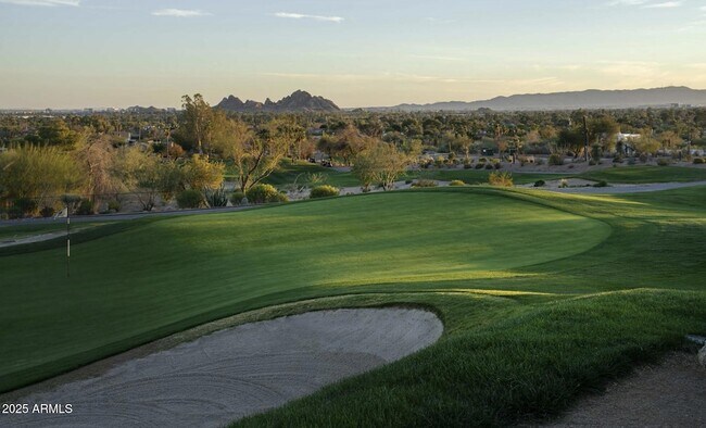 Building Photo - 5000 N Camelback Rdg Dr