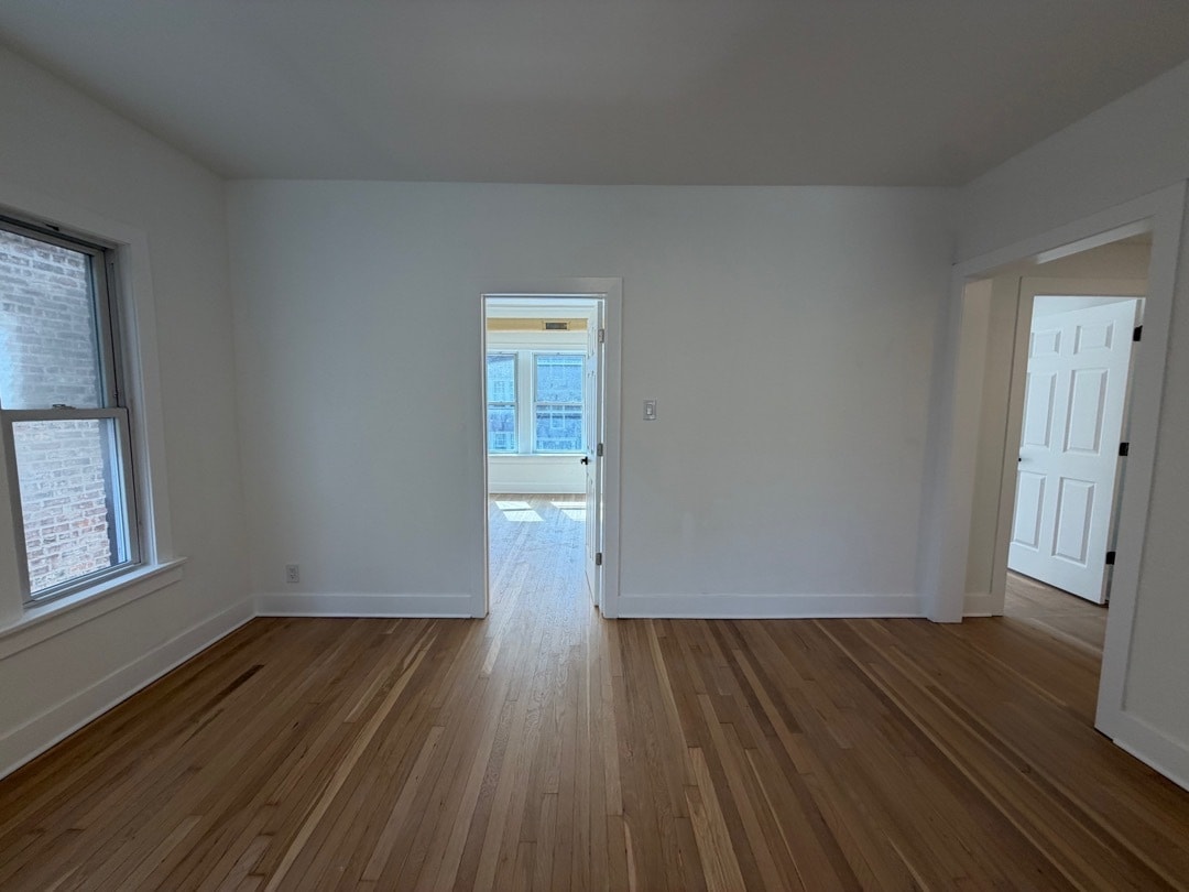 Building Photo - 1522 W Ardmore Ave