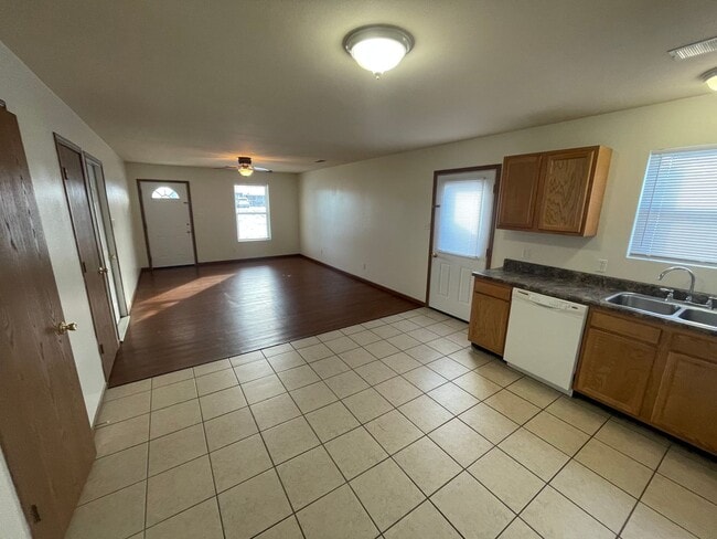 Building Photo - All Inclusive Duplex | 2 Bedroom | 1.5 Bathroom